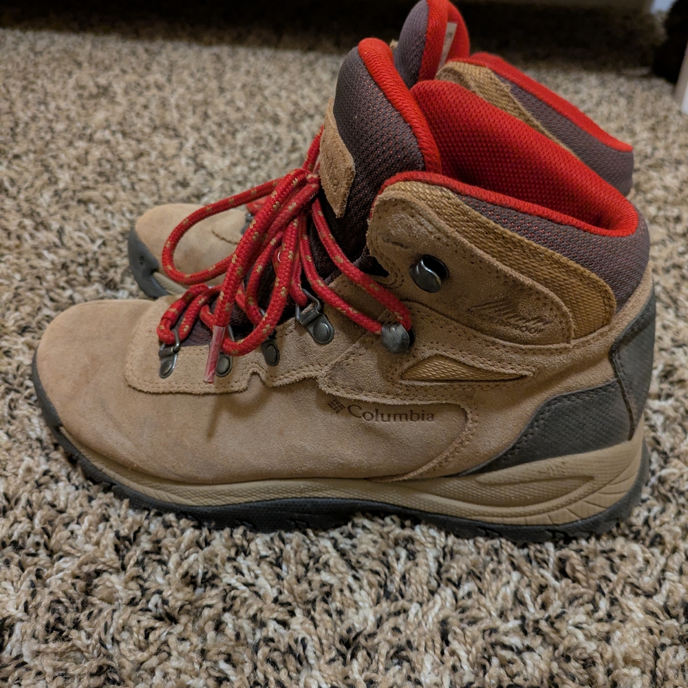 Columbia Women's Hiking Boots